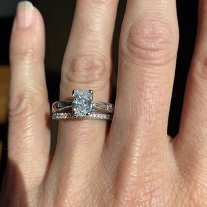 GIA Diamond Oval Brilliant Cut Ring 💍 Nearly Flawless!